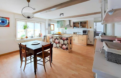 Germont Casa | Hermosa casa de 3 dormitorios en.
