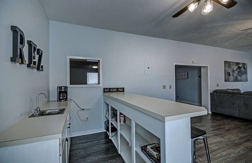 Ludlow Casa | 3 Bedroom Home on Reservoir | Fisherman Getaway