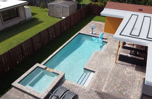 Sunrise Casa | 3 Bedroom Home with Pool Next to Sawgrass Mall