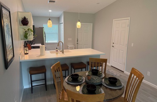 Stuart Casa | 3-bedroom house in charming Stuart with AC, fitness room. Start relaxing