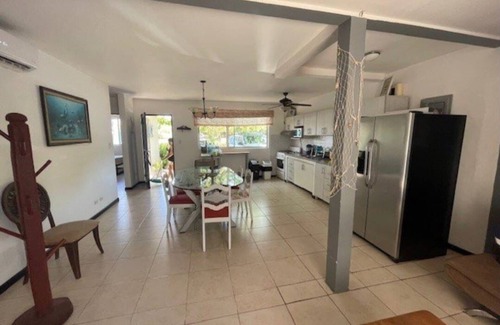Bejuco Casa | 3-bedroom house in fabulous Bejuco with WiFi, AC, fitness room