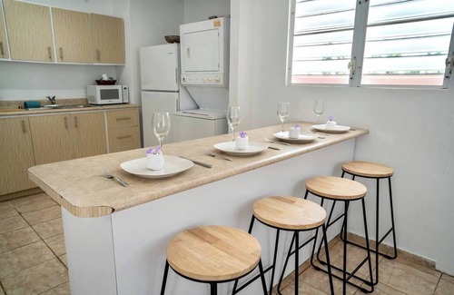 Algarrobo Casa | 3-bedroom house in peaceful Vega Baja with AC,