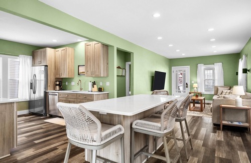 Manitowoc Casa | 3-bedroom house in perfect Manitowoc Steps away from the beach of Lake Michigan.