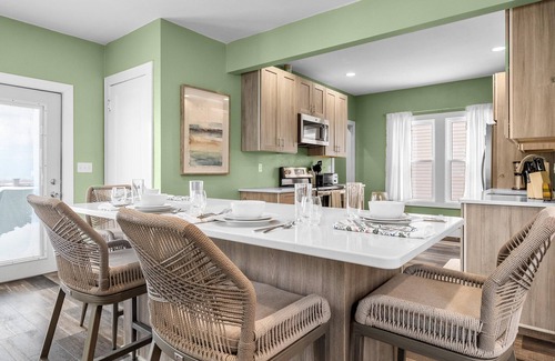 Manitowoc Casa | 3-bedroom house in perfect Manitowoc Steps away from the beach of Lake Michigan.