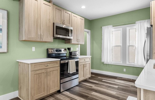 Manitowoc Casa | 3-bedroom house in perfect Manitowoc Steps away from the beach of Lake Michigan.