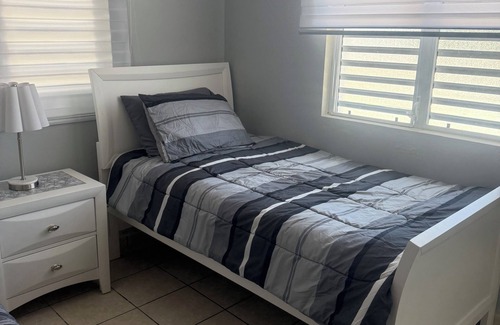 Sabana Hoyos Casa | 3-bedroom house in enjoyable Sabana Hoyos with AC