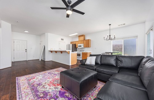 Bakersfield Casa | 3-bedroom house in delightful Bakersfield with WiFi, AC