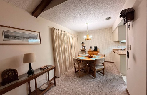 Fruitland Park Casa | 3-bedroom house in charming Fruitland Park with WiFi, AC. Start relaxing