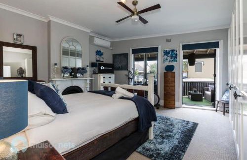 Balmain Casa | 3 Bedroom House With Large Courtyard & City Views