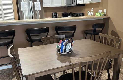 Camdenton Condominio | 3 bedroom Lakeview Condo, first floor near elevator
