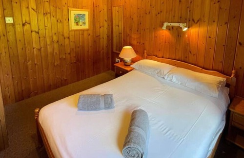 St Teath Cabina | 3 Bedroom Lodge Lanteglos #11