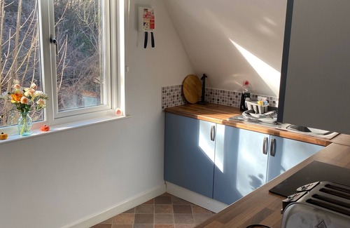 St. Ann's Chapel Cabina | 3 bedroom lodge on holiday park, sleeps 6 with hot tub