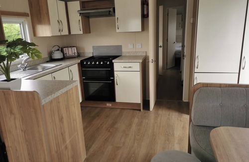 Layer Marney Cabina | 3 Bedroom Mersea Beach Retreat-Getaway by the Sea