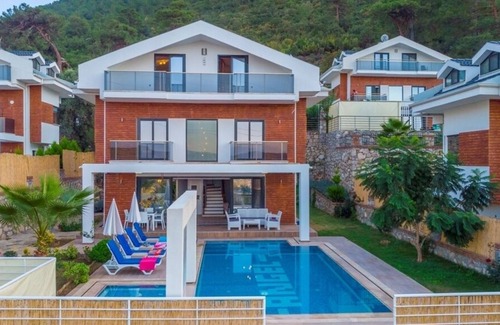 Faralya Villa | 3 BEDROOM PRIVATE VILLA IN OVACIK TURKEY