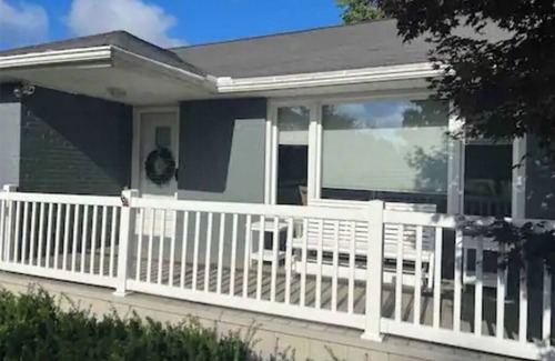 Warren Casa | 3 Bedroom Ranch Right Next to The Grand Resort