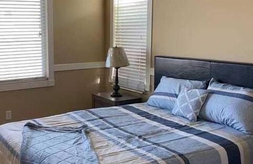 North Natomas Apartamento | 3 Bedroom Single family L-573190 by Houzlet