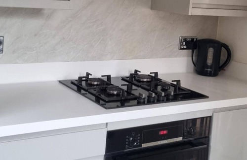 Pollokshaws Casa | Stylish, Modern 3 Bedroom House, Free Parking