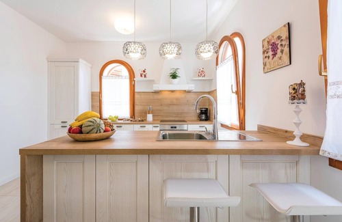 Vabriga Casa | Impresionante casa de 3 dormitorios en.