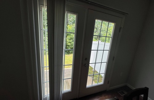 Lewis Center Casa | 3 bedroom townhouse w/fin basement - 4 Queens