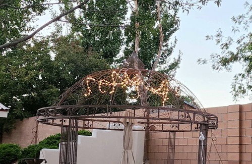 Westgate Heights Casa | 3-bedroom vacation home 21 minutes from Balloon Fiesta Park