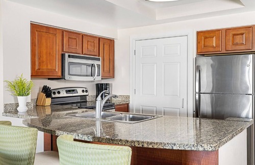 Williamsburg Complejo | 3 Bedroom Villa, Sleeps 12, Kitchen, Theme Parks, Golf, Marriott Grande Vista!!