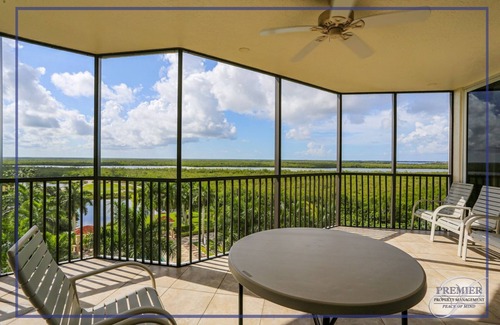 Hammock Bay Condominio | 3 BEDROOM\4 BATHROOM HIGH IN THE SKY CONDO AT HAMMOCK BAY GOLF & COUNTRY CLUB