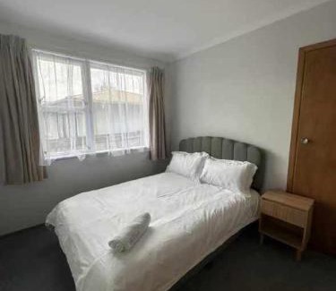 Palmerston North Casa | 3 bedrooms House,77 Slacks Rd