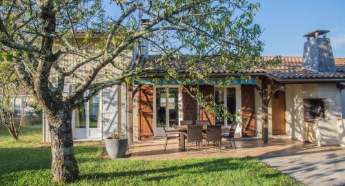 Vayres Casa | 3 bedrooms, very quiet, fully equiped, between Bordeaux and Saint-Emilion