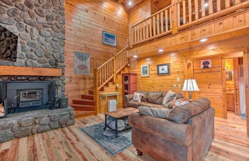 Angel Fire Casa | 3 Blks to Ski Lift Angel Fire Cabin on Bus Rt