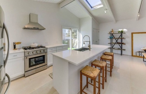 Culloden Shores Casa | 3 BR 2Bath Private Beach House, with Hot tub, fireplace & firepit