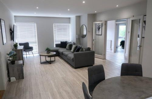 Ecclesall Casa | 3 Br Bungalow Close To Peak District With Garden