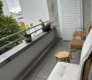 Golzheim Apartamento | 3 BR City Apartment near Messe Düsseldorf