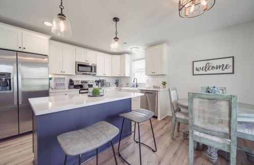 Mount Holly Casa | 3-BR Cozy Mt. Holly River Retreat —Fire Pit—USNWC!