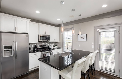 Edgehill Casa | Hermoso 3 Niv., 3HAB / 3. 5BA Townhouse minutos del centro de Nashville, 3 camas King