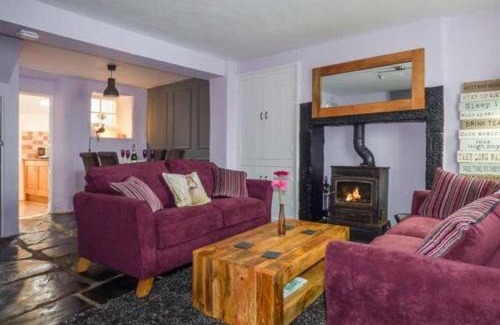 Grange-over-Sands Casa | 3 Low Dog Kennel