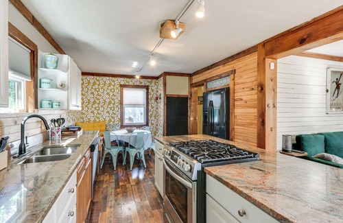 Thomas Casa | 3 Mi to Blackwater Falls: Peaceful Retreat w/ Deck
