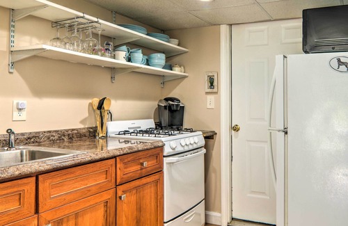 Bourne Apartamento | 3 Mi to Bourne Scenic Park: Quaint Cape Cod Apt