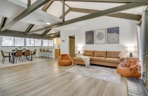 Twin Peaks Casa | 3 Mi to Lake Arrowhead Cabin with Furnished Deck!