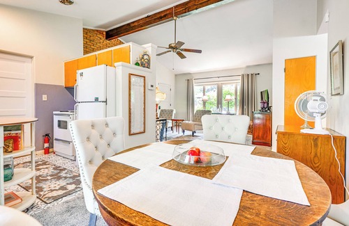 Lansing Casa | 3 Mi to Michigan State: Duplex w/ Patio in Lansing