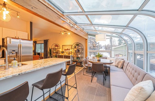 Sand Lake Casa | 3 Miles from Airport! 2 Minute Walk to Groceries!