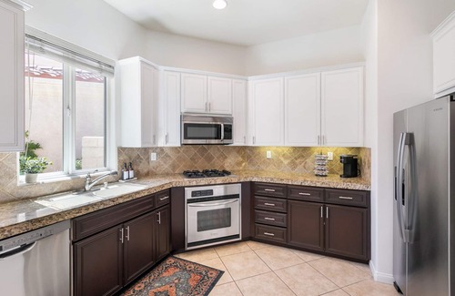 La Quinta Casa | 3 min walk to pool! | Pool, Spa, Gym, Tennis!