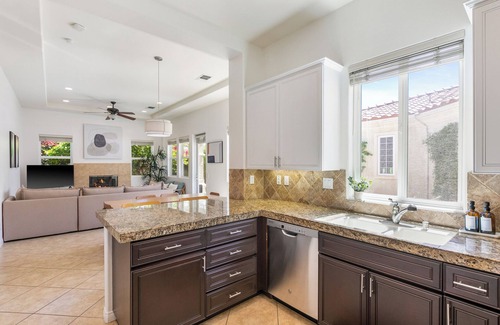 La Quinta Casa | 3 min walk to pool! | Pool, Spa, Gym, Tennis!