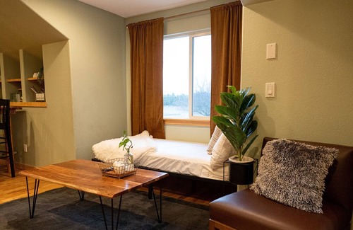 Mount Vernon Apartamento | 3 minutes to Tulip’s Field cozy guesthouse