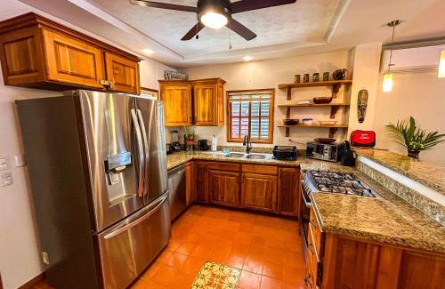 Dominical Casa | 3 Minutes Walk From The Best Surf Beach In Area