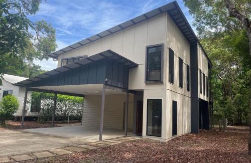 Rainbow Beach Casa | 3 Naiad Court - Rainbow Shores