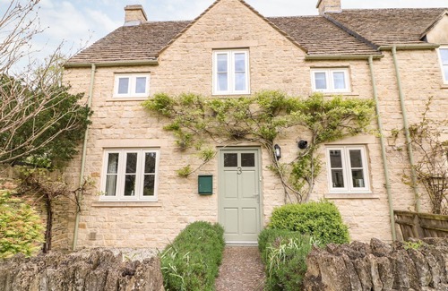 Quenington Cabaña | 3 Painters Field