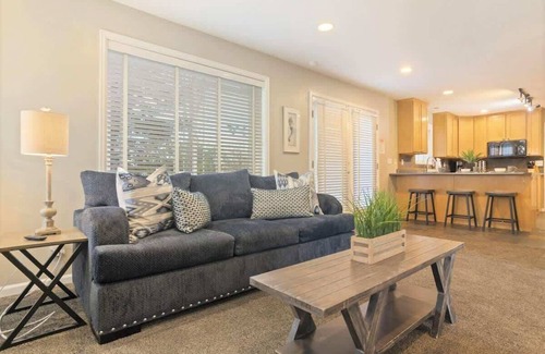 Midvale Casa | 3 Parkside Homes * 9 Bedrooms * Hot Tubs * Groups!