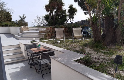 Saint-Andre-de-la-Roche Casa | 3-room apartment in detached villa near NICE