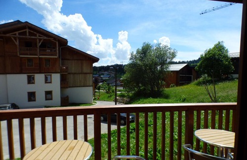 Les Saisies Apartamento | 3-Room Apt with Pool Access, Near Centre, Sleeps 8, Les Saisies