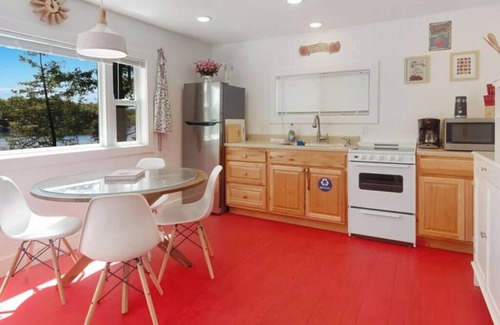 Mayfield Cabaña | 3 Sandy Beachfront Cabins & Hot Tub on Beautiful Spider Lake - Betty's Hideout